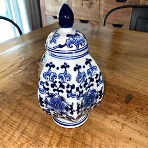 Blue & White Ceramic Decirative Jar with Lid